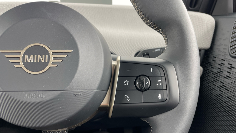 MINI Cooper 160kW SE Classic [Level 2] 54kWh 3dr Auto Electric Hatchback